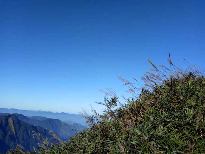 带你们看看湖南的大山风景,湖南一座被遗忘的山