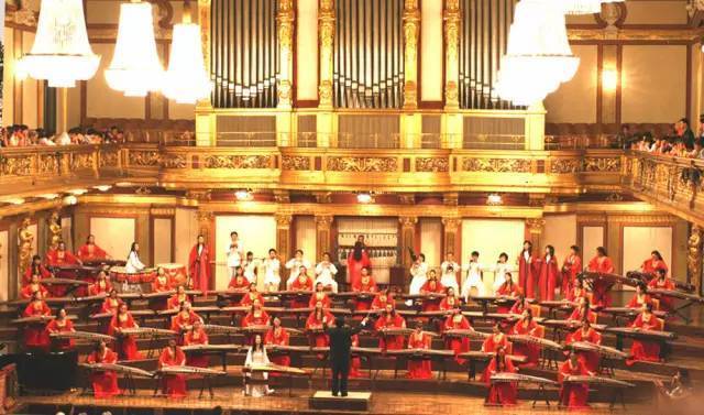 耳机高音和低音突出好吗,耳机怎么低音那么好