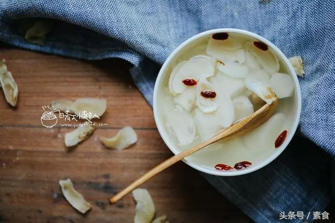 百合煲什么润肺养肝,秋燥百合粥