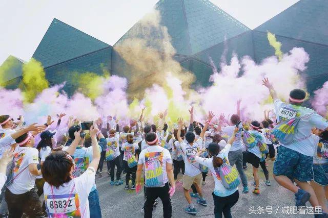 速度上车！今冬广州站的最后一次彩跑，等你来HIGH!