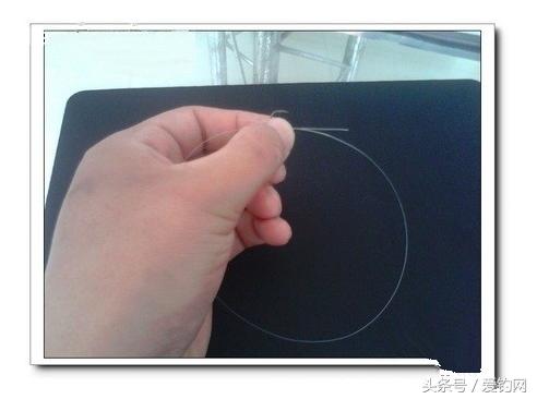 绑钩小技巧学会钓鱼不再难,怎样学绑钓鱼钩