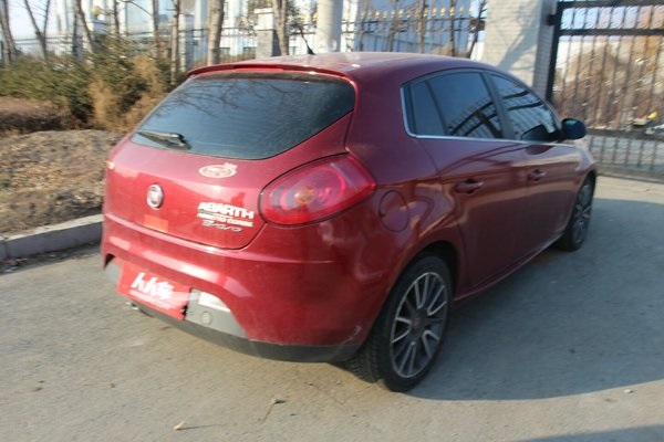 给新生闺女买车，菲亚特博悦，很合适