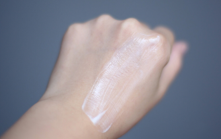 皮肤干燥起皮怎么办教你一招,口鼻周围皮肤干燥起皮是什么原因