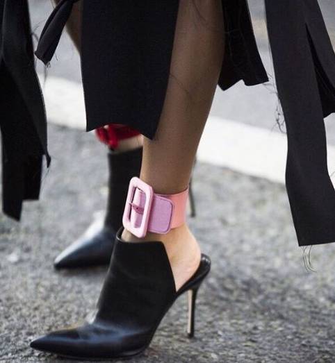 时与饰|拴住今生,系住来世——十二月首饰:足饰