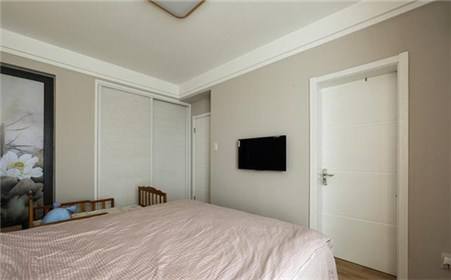 卧室床尾插座正对床中间风水好吗,卧室床尾不能正对的方位