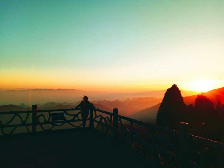 带你们看看湖南的大山风景,湖南一座被遗忘的山