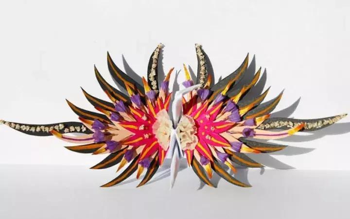 他用3个月时间，折叠了1000只千纸鹤，送给了他最亲爱的姑娘