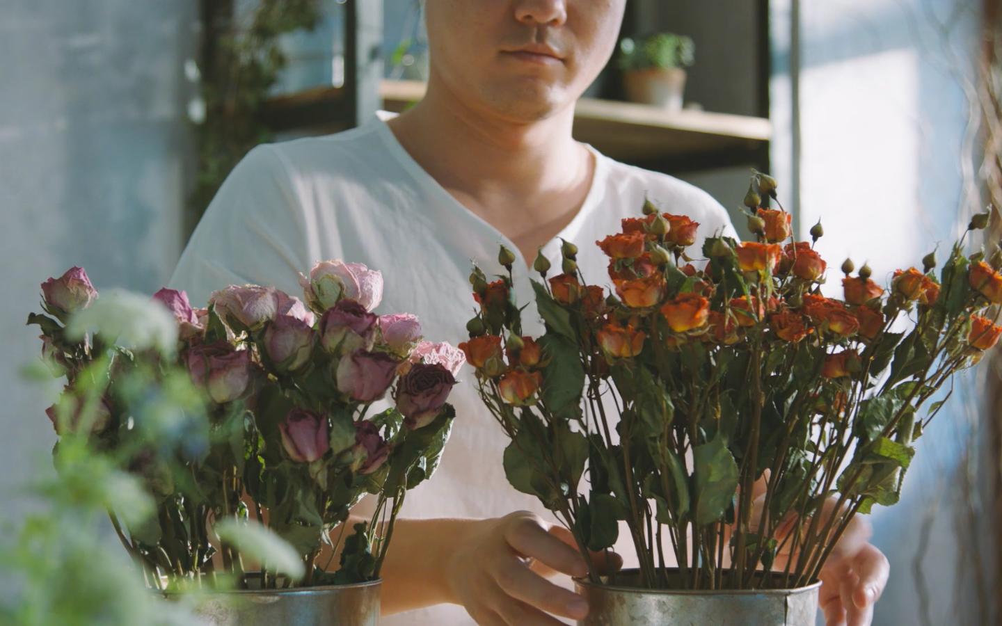 怎么保留花色做干花,如何把鲜花做成干花保留花色