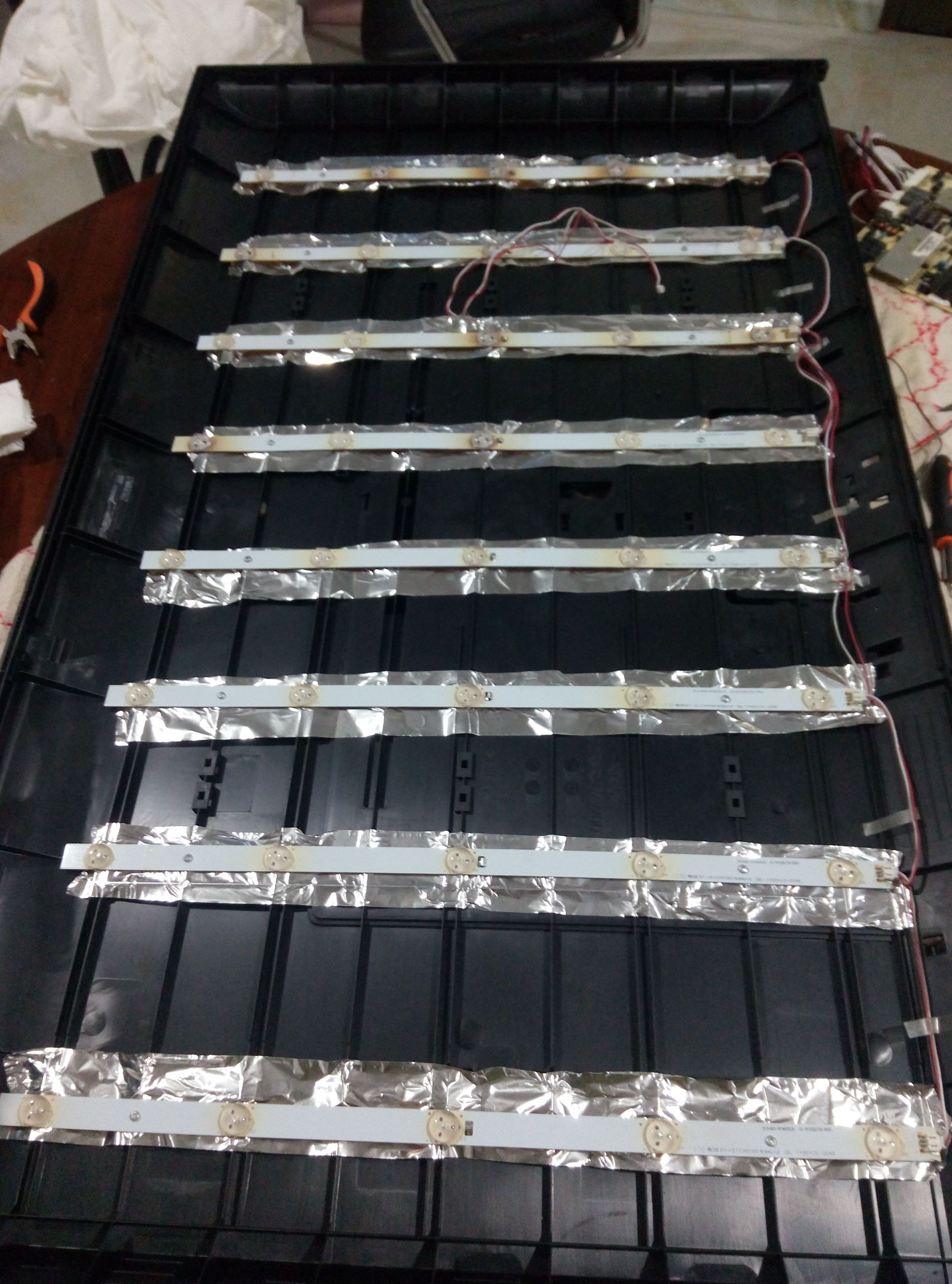 液晶电视技术维修大全,液晶电视维修拆屏器