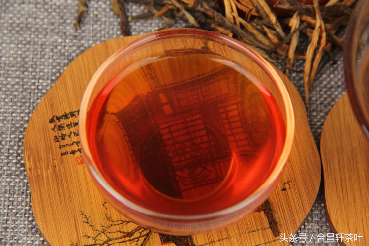 十年以上的滇红茶,来之不易的普洱茶