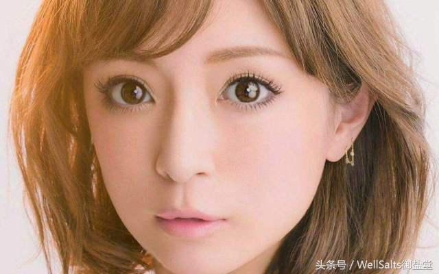 做完美瞳线的注意事项,美瞳的选择与注意事项