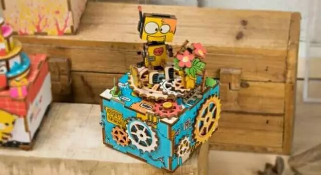 圣诞节,请送我一个八音盒