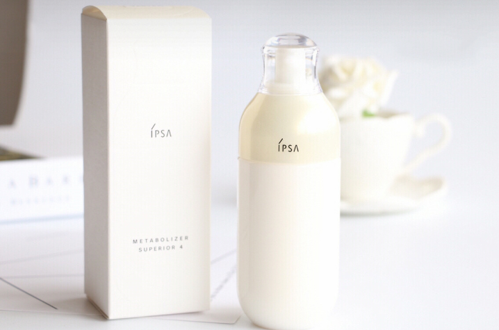 皮肤干燥起皮怎么办教你一招,口鼻周围皮肤干燥起皮是什么原因