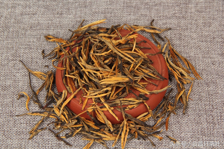 十年以上的滇红茶,来之不易的普洱茶