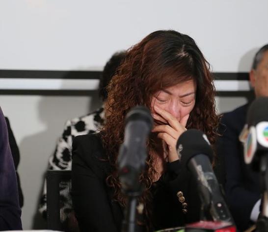 “他的悲痛看上去有些做作”冷母悔不当初