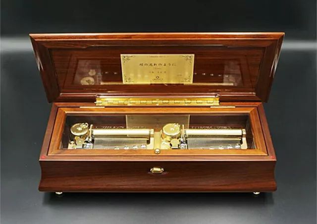 圣诞节,请送我一个八音盒