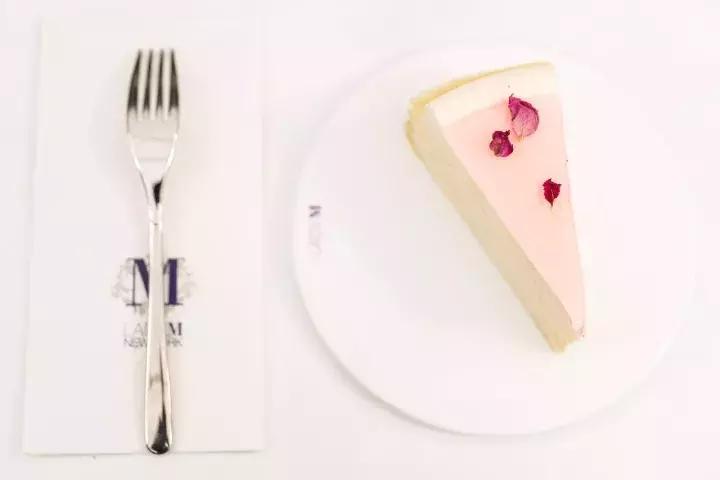 甜蜜的LadyM来到新天地，今后约在世界唯一包间！