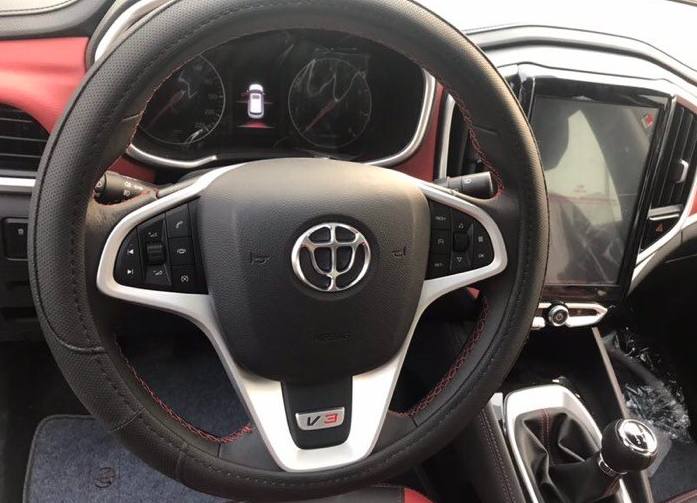 是车标设计不好还是整体不行？一直爆冷门，V3车主告诉你使用感受