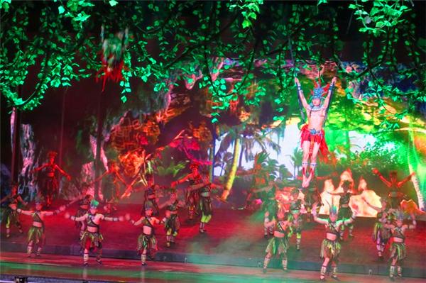 北纬18度温暖的冬季三亚之旅,北纬18度三亚旅游