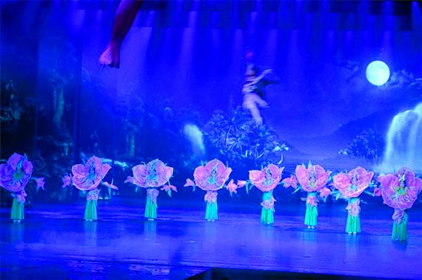 北纬18度温暖的冬季三亚之旅,北纬18度三亚旅游