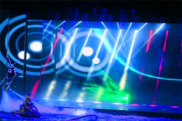 北纬18度温暖的冬季三亚之旅,北纬18度三亚旅游