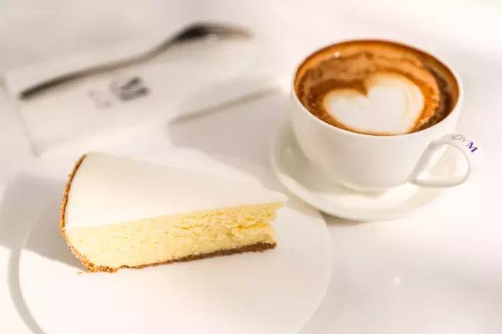 甜蜜的LadyM来到新天地，今后约在世界唯一包间！