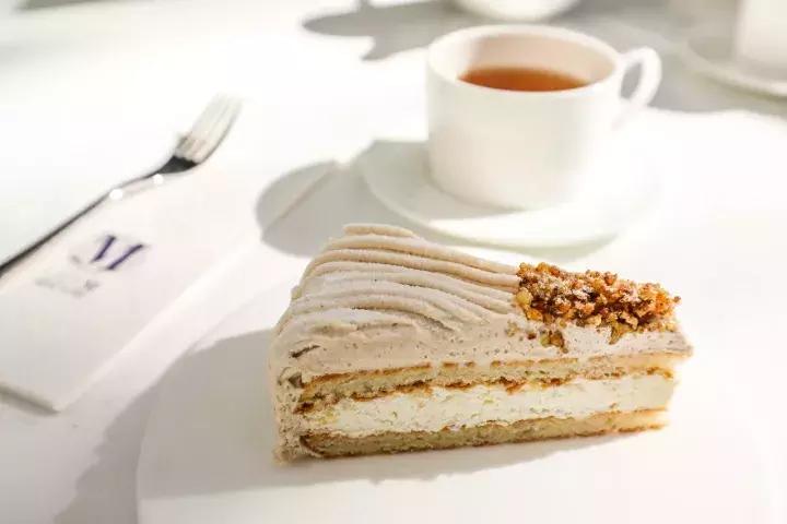 甜蜜的LadyM来到新天地，今后约在世界唯一包间！