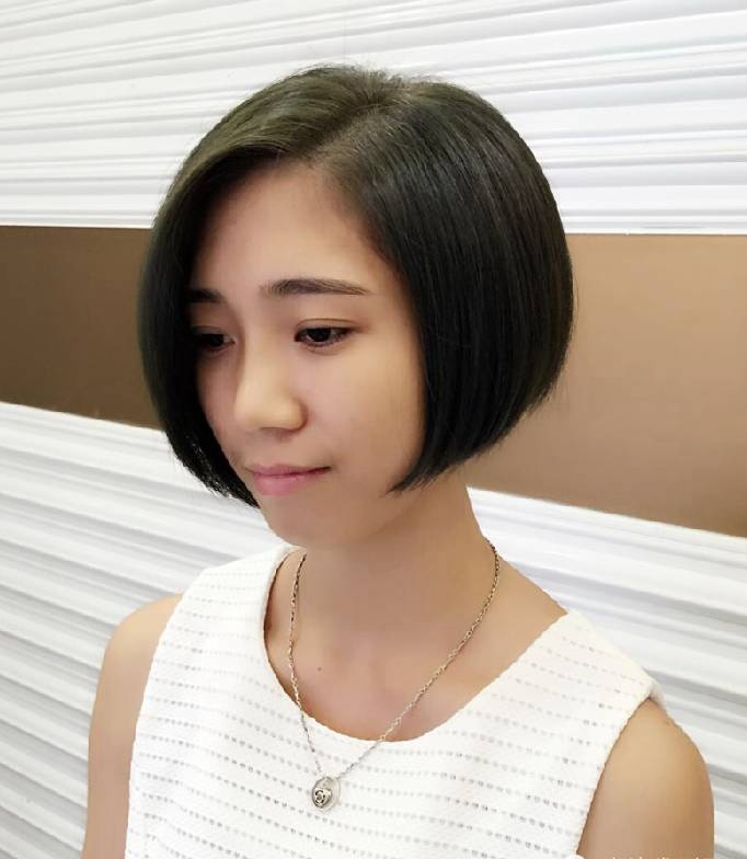 脸小三角脸适合剪什么发型,脸大头发少适合什么发型怎么扎