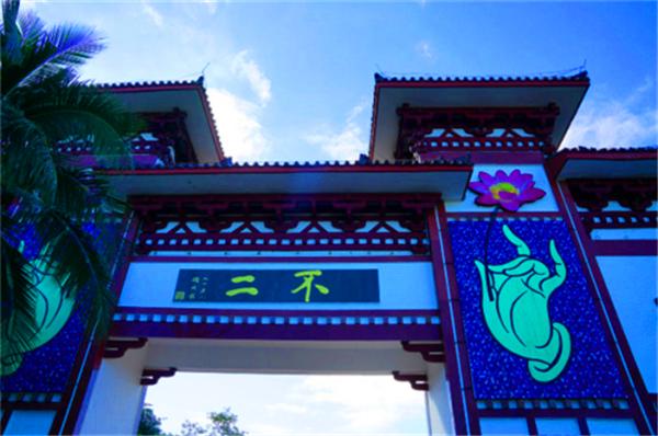 北纬18度温暖的冬季三亚之旅,北纬18度三亚旅游