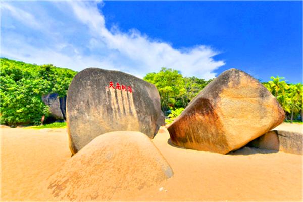 北纬18度温暖的冬季三亚之旅,北纬18度三亚旅游