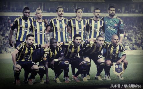 超好看的足球壁纸,超清晰的足球壁纸