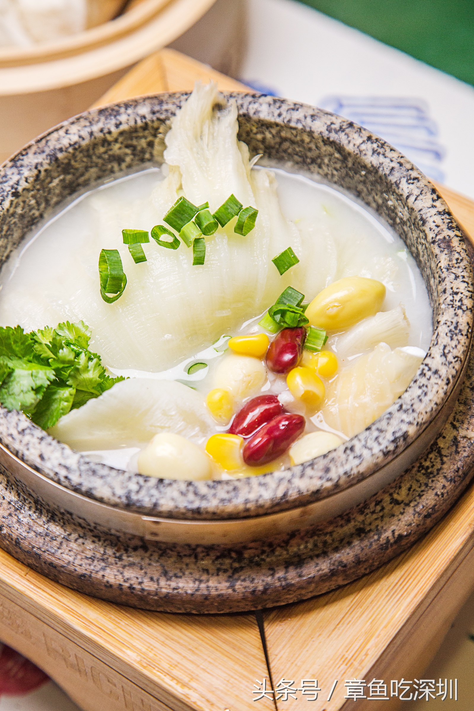 哪里有鱼翅捞饭,每份仅需9.9元鱼翅捞饭随便吃