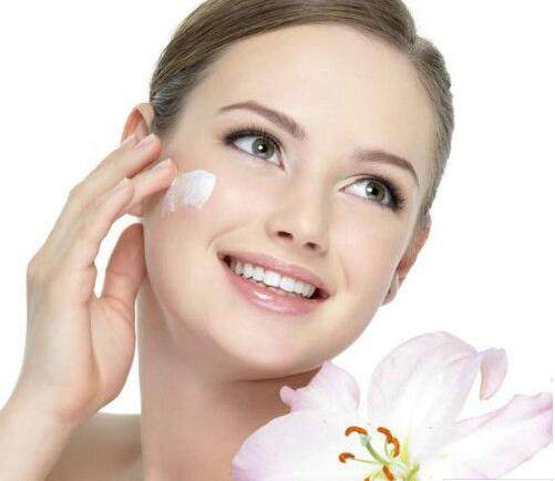 为什么用了妆前乳底妆斑驳脱妆,在外面底妆斑驳脱妆如何快速补救