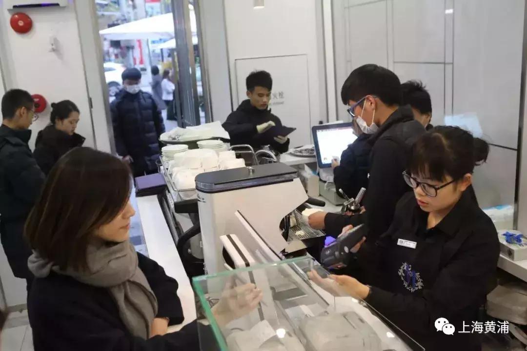 甜蜜的LadyM来到新天地，今后约在世界唯一包间！