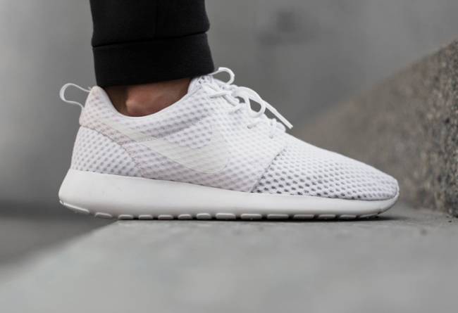 小白鞋再也不愁发黄了,换季必备小白鞋