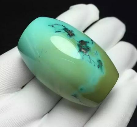 绿松石怎么看是不是玉化料,绿松石玉石真假鉴别方法