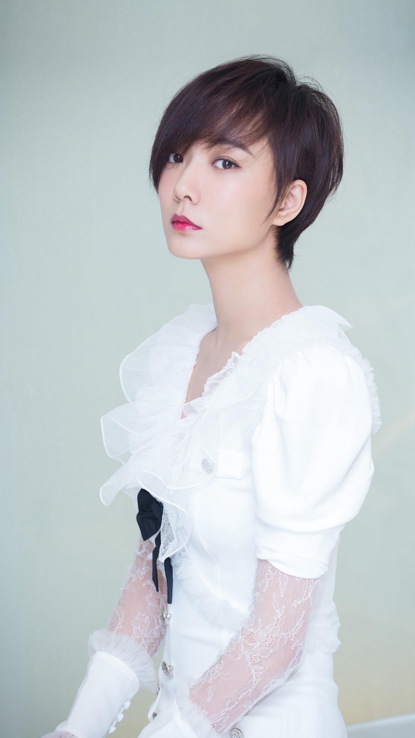 爱上一个人却又想放弃又舍不得,爱上一个已婚的女人又放不下