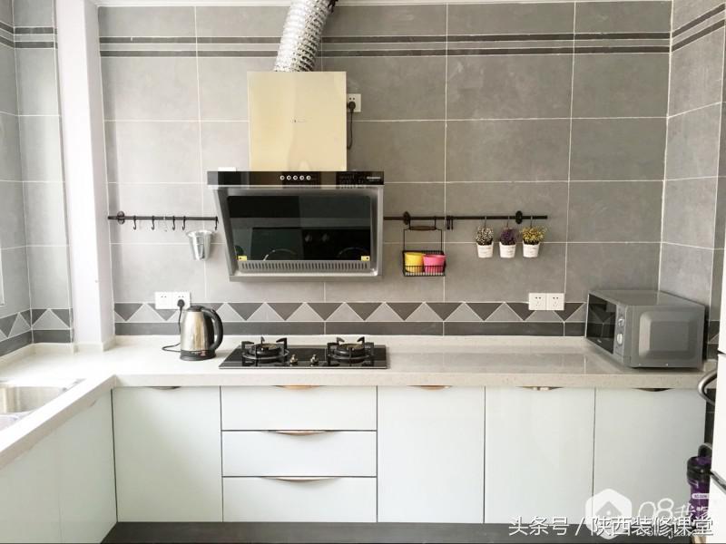 新房终于完工了看着心里美滋滋的,自己的新房终于完工