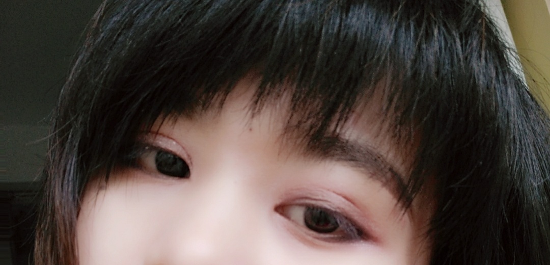 泰国mistine大地色眼影盘,泰国mistine眼影盘