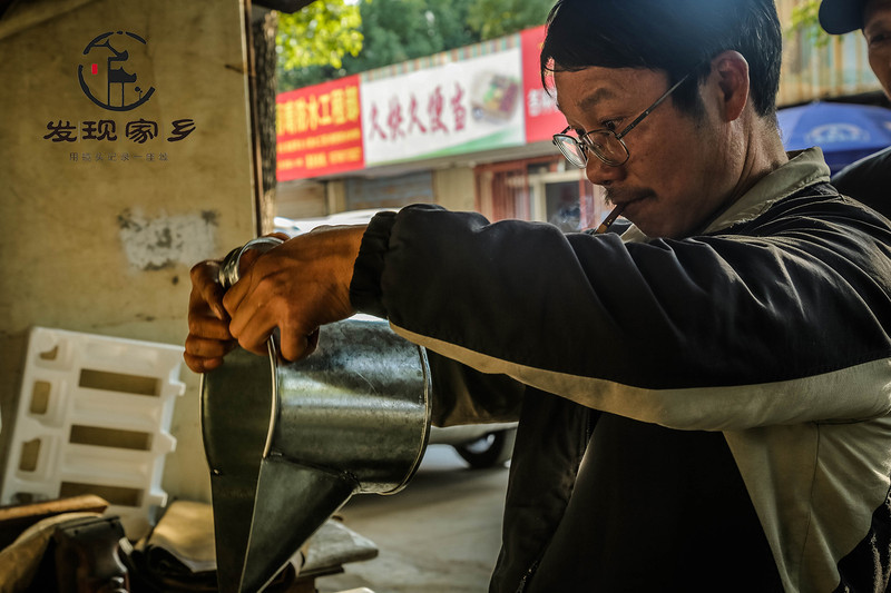 炸根油条，摊个鸡蛋饼，遛红梅公园，环抱半个常州老城区