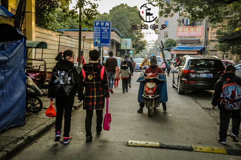 炸根油条，摊个鸡蛋饼，遛红梅公园，环抱半个常州老城区