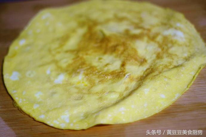 孩子不爱吃米饭,试试这种方法,把它做成紫菜包饭,肯定会抢着吃