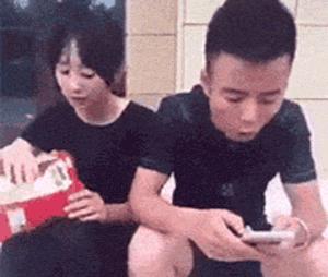 真人版吃鸡是真的秀啊,还有人玩真人版的吃鸡吗