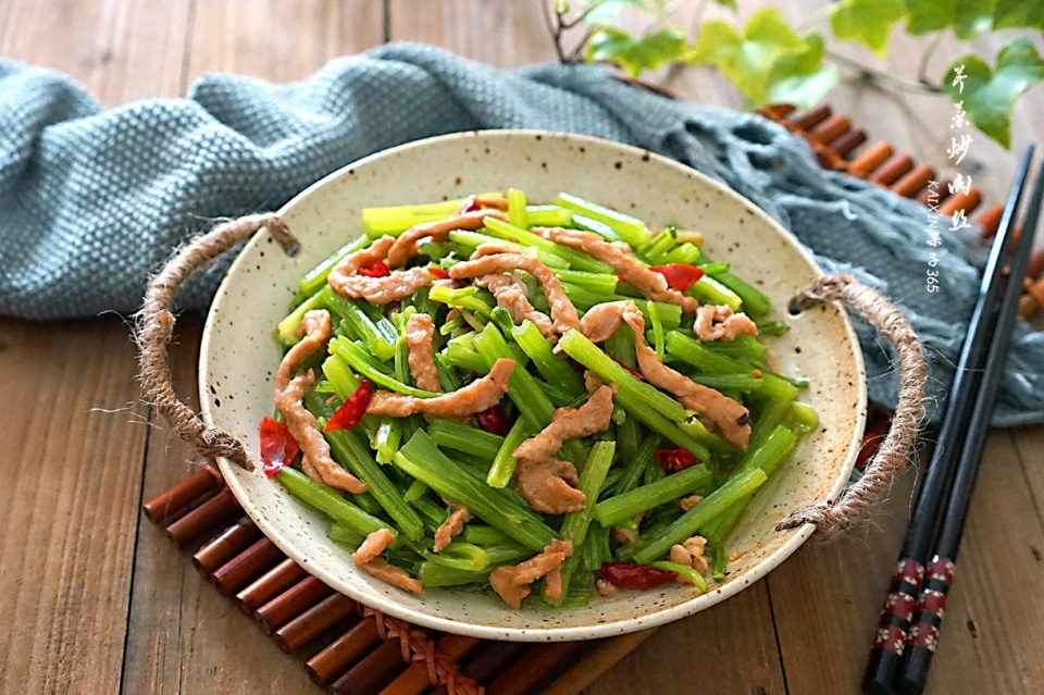 冬天家常菜开胃下饭菜谱,美食教程秋冬建议常吃这几道菜