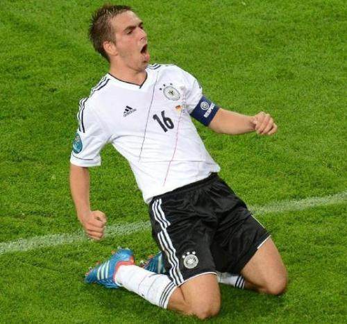 天下足球卡卡皮尔洛托蒂催泪解说,2017世界前十足球巨星