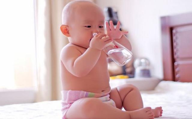 每个小朋友都会出水痘吗,孩子出水痘应该注意哪些问题