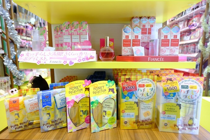 忍不住来香港撒了个儿欢,为小鹿贝比疯狂打call!