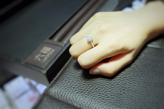 忍不住来香港撒了个儿欢,为小鹿贝比疯狂打call!