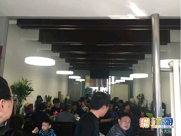 探店吃各个地方美食,探店吃东西甜品