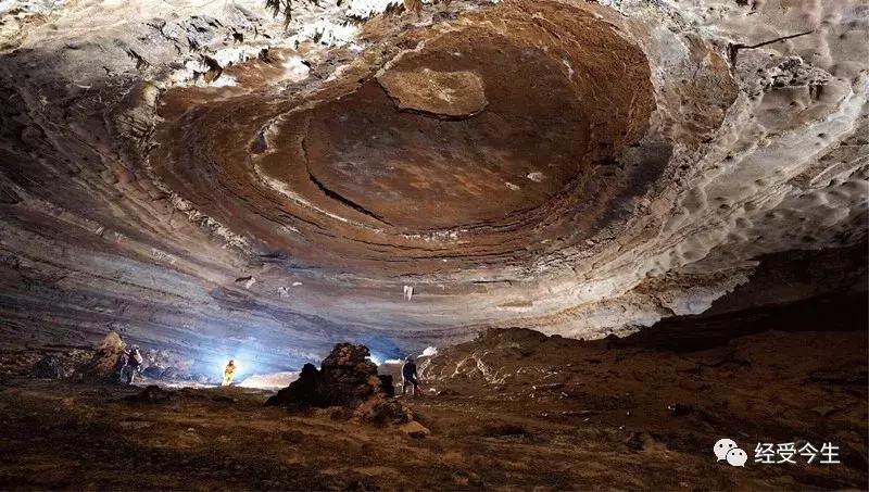 伊蕾：大智者李发模与十二背后之恋